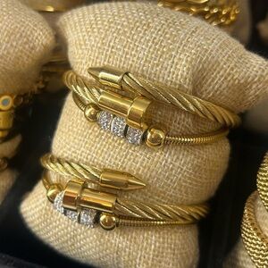 Elegant Gold and Silver Women's Bracelet